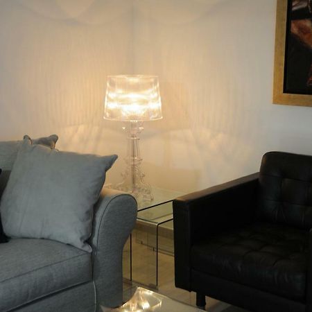 Kennedy Deluxe Suites Nicosia Ngoại thất bức ảnh