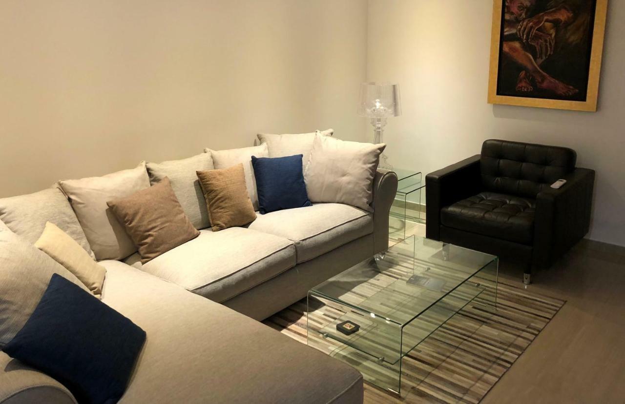 Kennedy Deluxe Suites Nicosia Ngoại thất bức ảnh