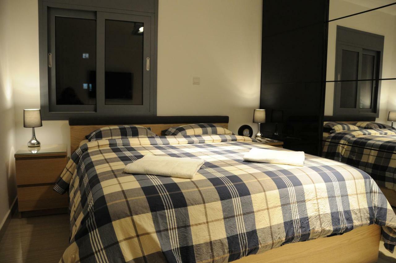 Kennedy Deluxe Suites Nicosia Ngoại thất bức ảnh